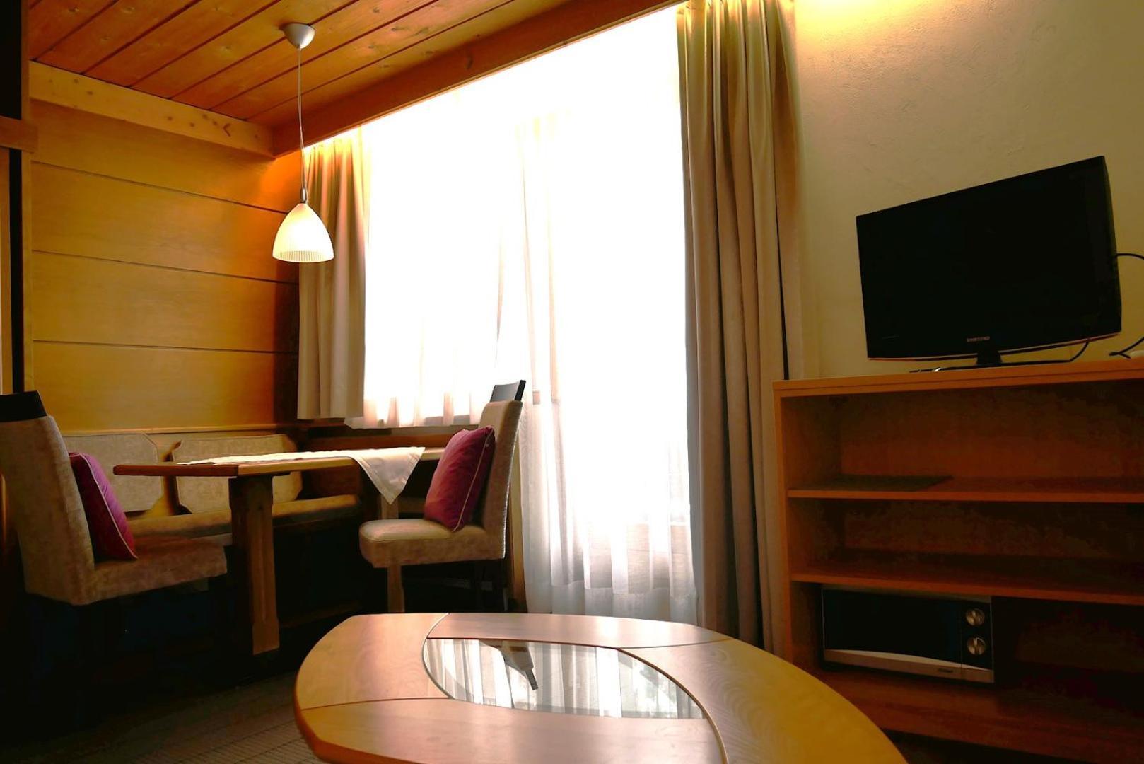 Hotel Garni Bergsonne Samnaun Habitación foto