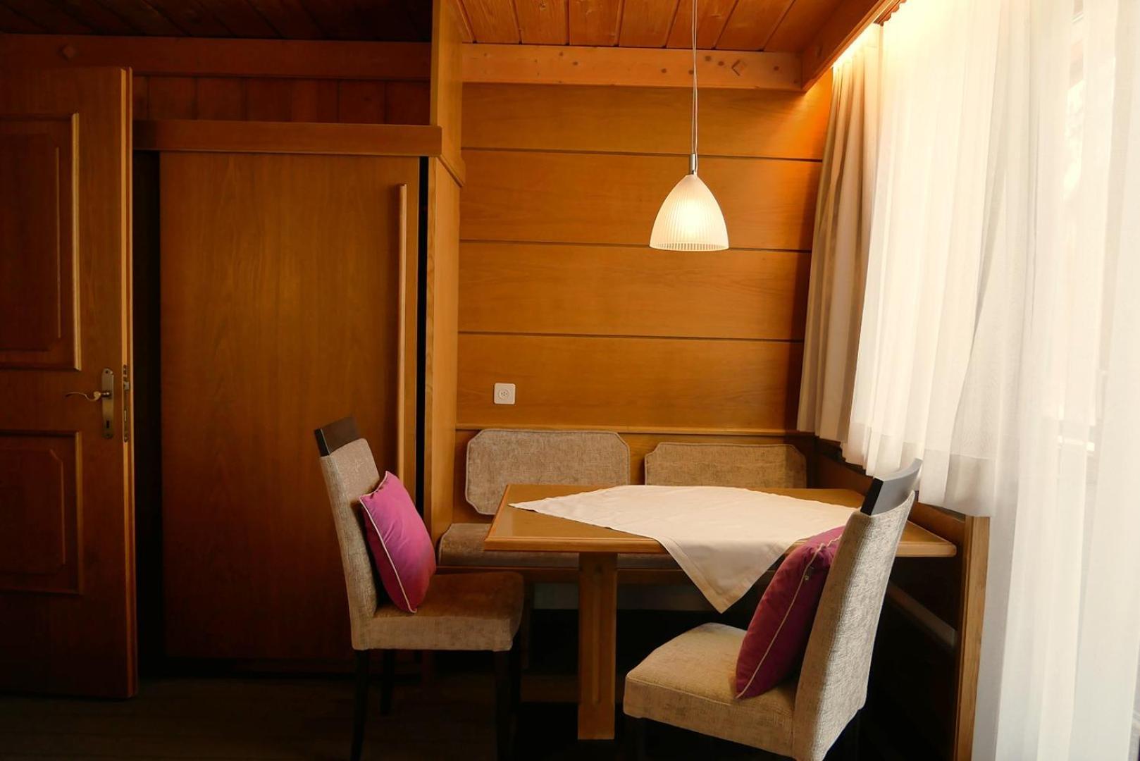 Hotel Garni Bergsonne Samnaun Habitación foto